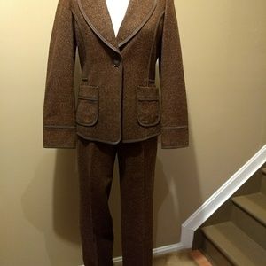 Ellen Tracy pant suit